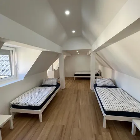 Modernes Haus 5 Min Vom Prázdninový dům