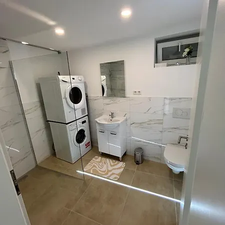 Modernes Haus 5 Min Vom Prázdninový dům